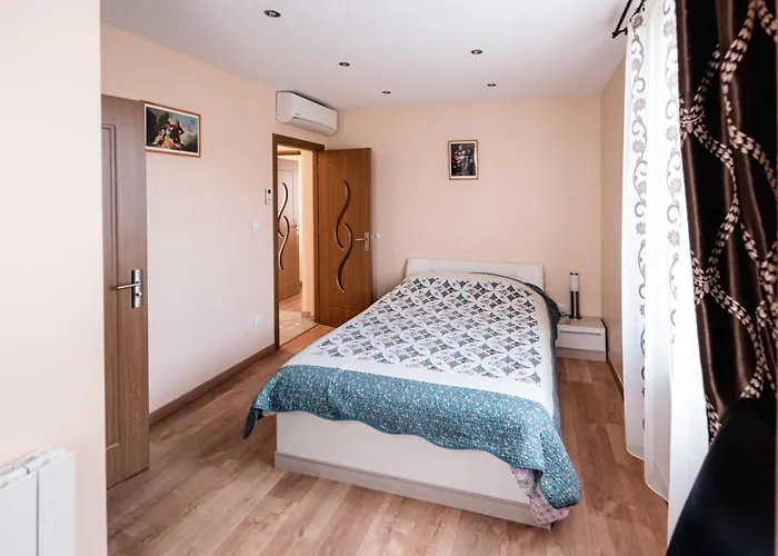 La Serenite Urbaine Apartment